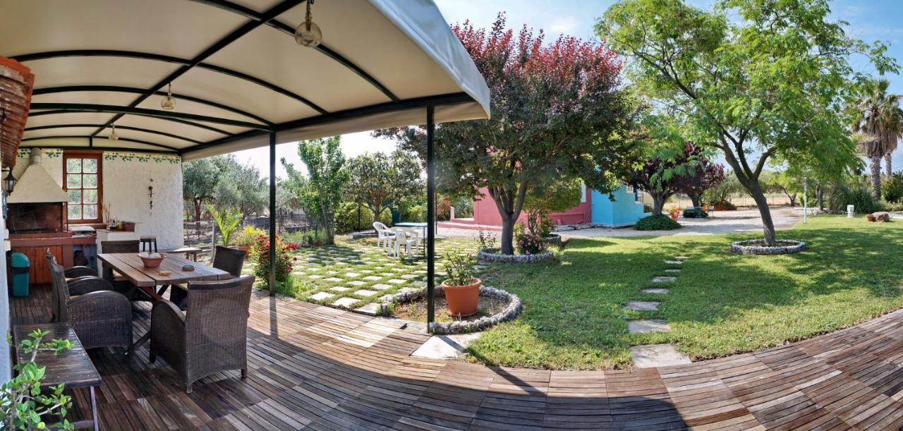 Loutrópolis Thermís Heliatoras Studios מראה חיצוני תמונה