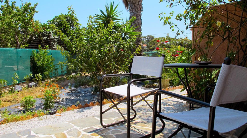 Loutrópolis Thermís Heliatoras Studios חדר תמונה